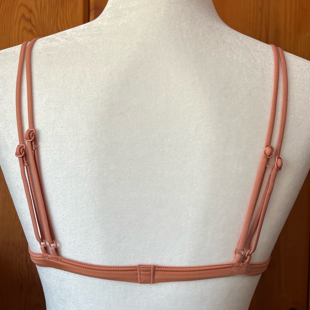 Victoria’s Secret scoopneck bralette - Picture 3 of 3
